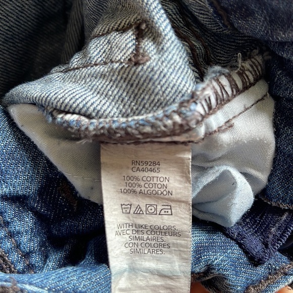 The Children Place Blue Jeans. Toddlers size 2T - Picture 7 of 7